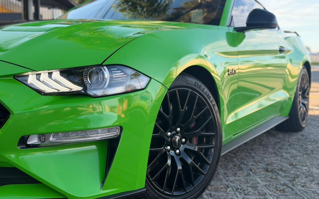 Ford Mustang GT Premium 5.0 V8